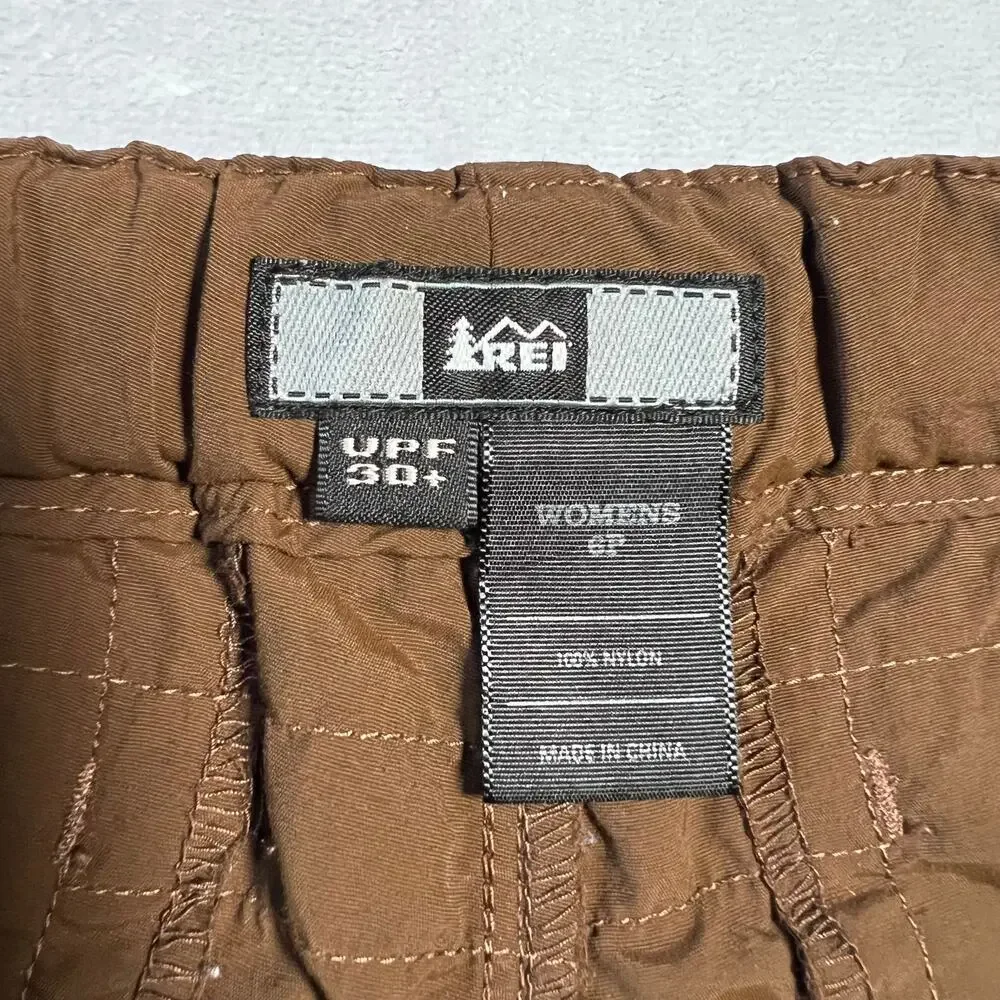REI Women's Nylon Straight Leg Convertible Cargo Pants Size 6P UPF 30+ Hiking